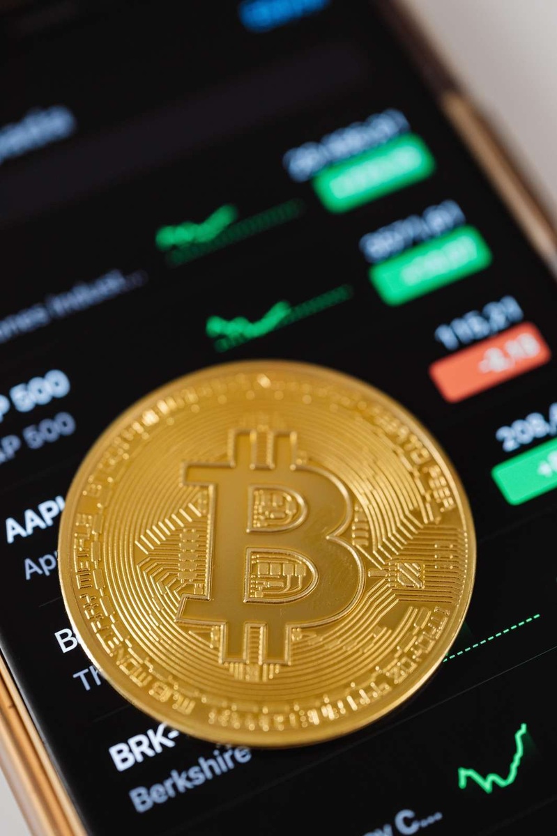 Samovražedný obsah a digitálne krízové situácie: riziká a zásady