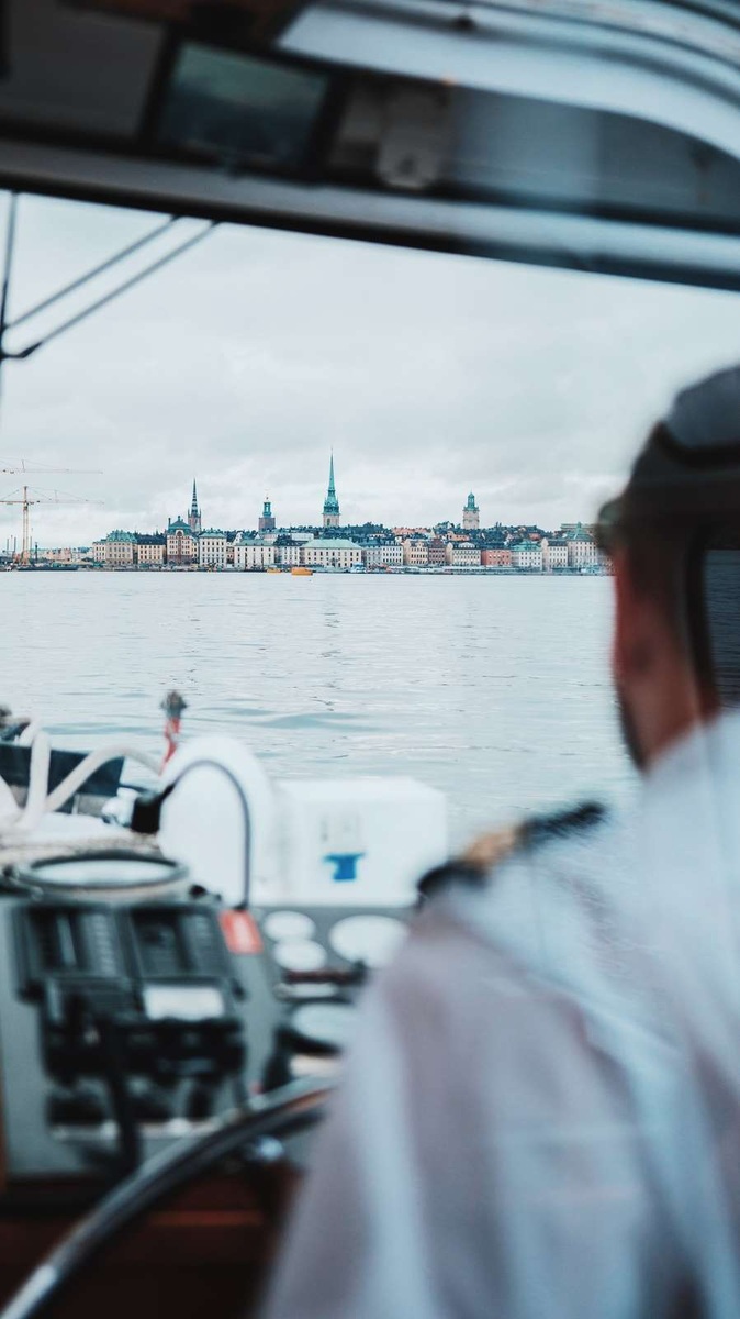 Radarový riadiaci: profesionálna kontrola letovej prevádzky